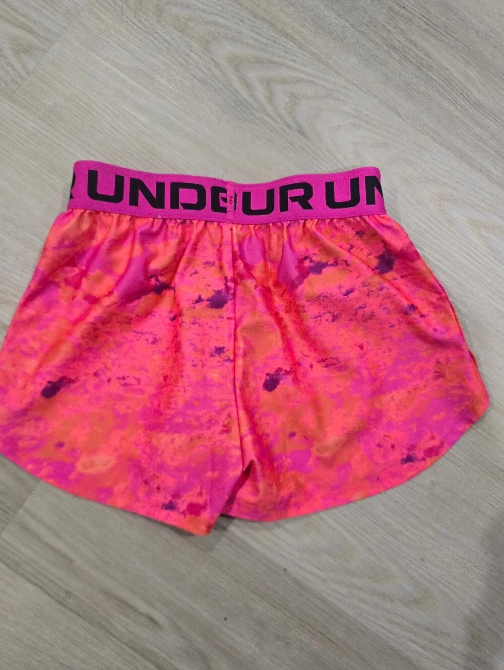 Under Armour Youth Girls NWOT Pink Tye Dye Size S